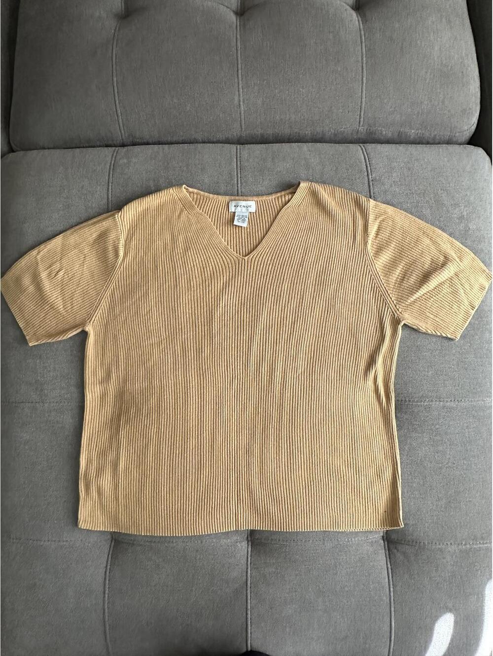 Vintage Avenue Knit Short Sleeve Sweater